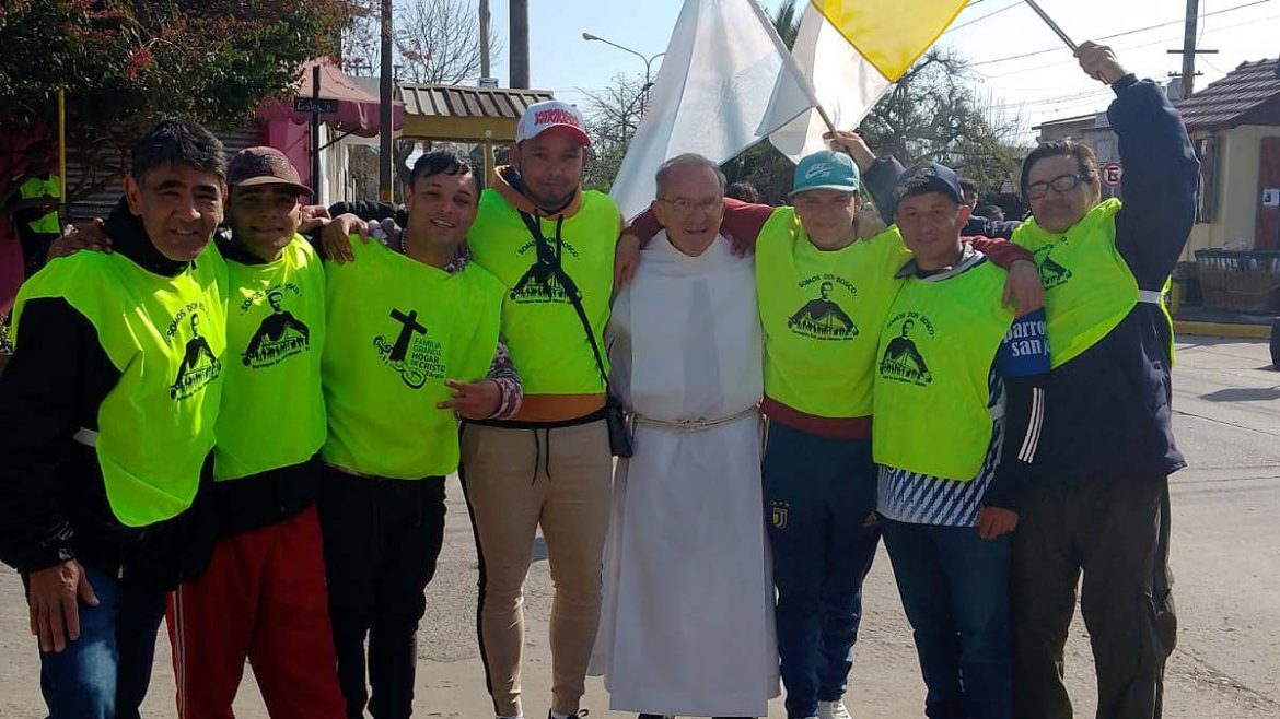 Padre Carlos Morena