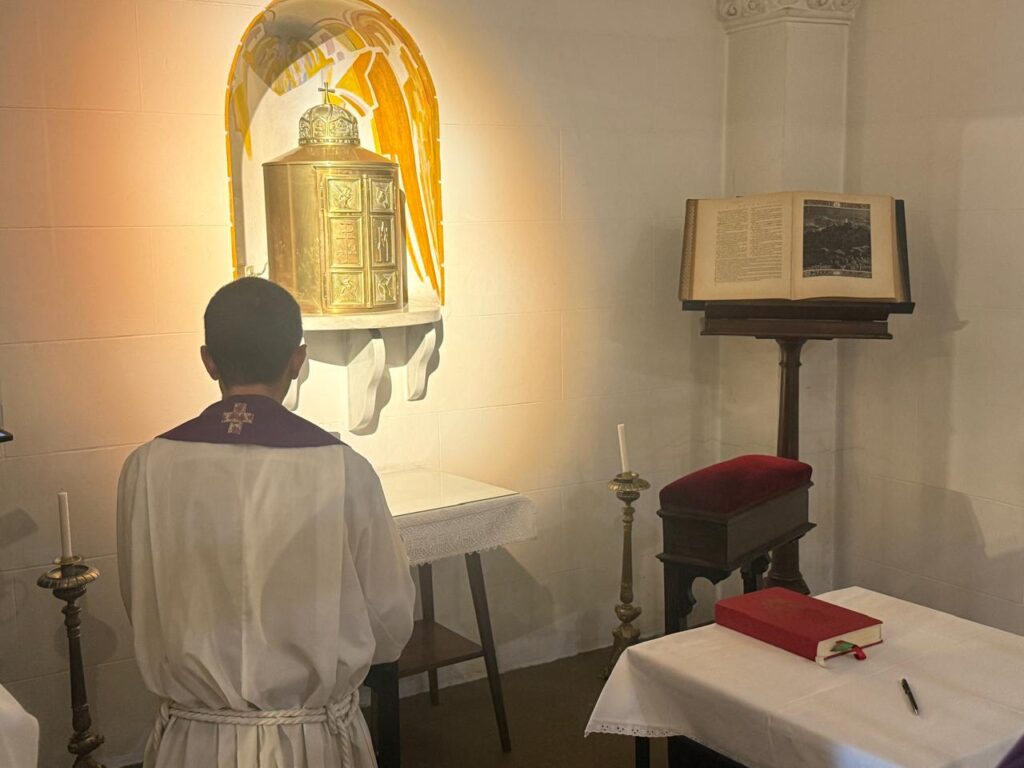 Inicio Pastoral de Ezequiel Castañer en Cristo Rey. 