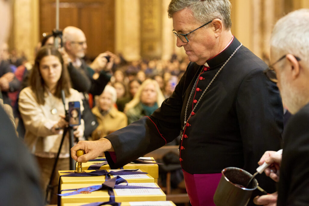 Sesión de clausura del proceso diocesano de beatificación y canonización de la Sierva de Dios Clara Segura.