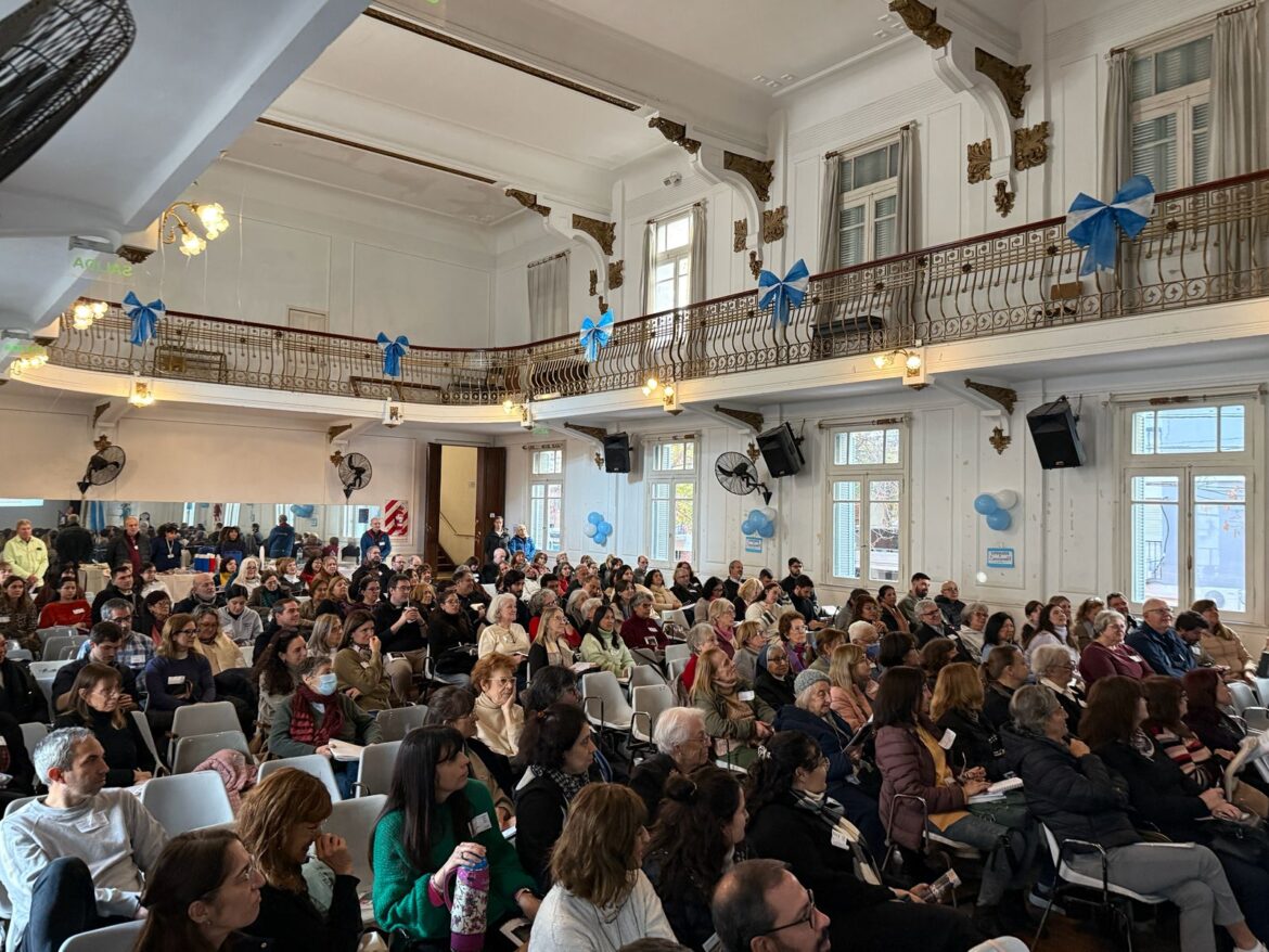 Mons. García Cuerva presentó la Carta Pastoral a la Vicaría de Belgrano.