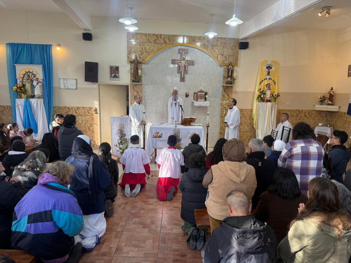 Santa Misa en la capilla San Francisco con las hermanas Misioneras de la Caridad.