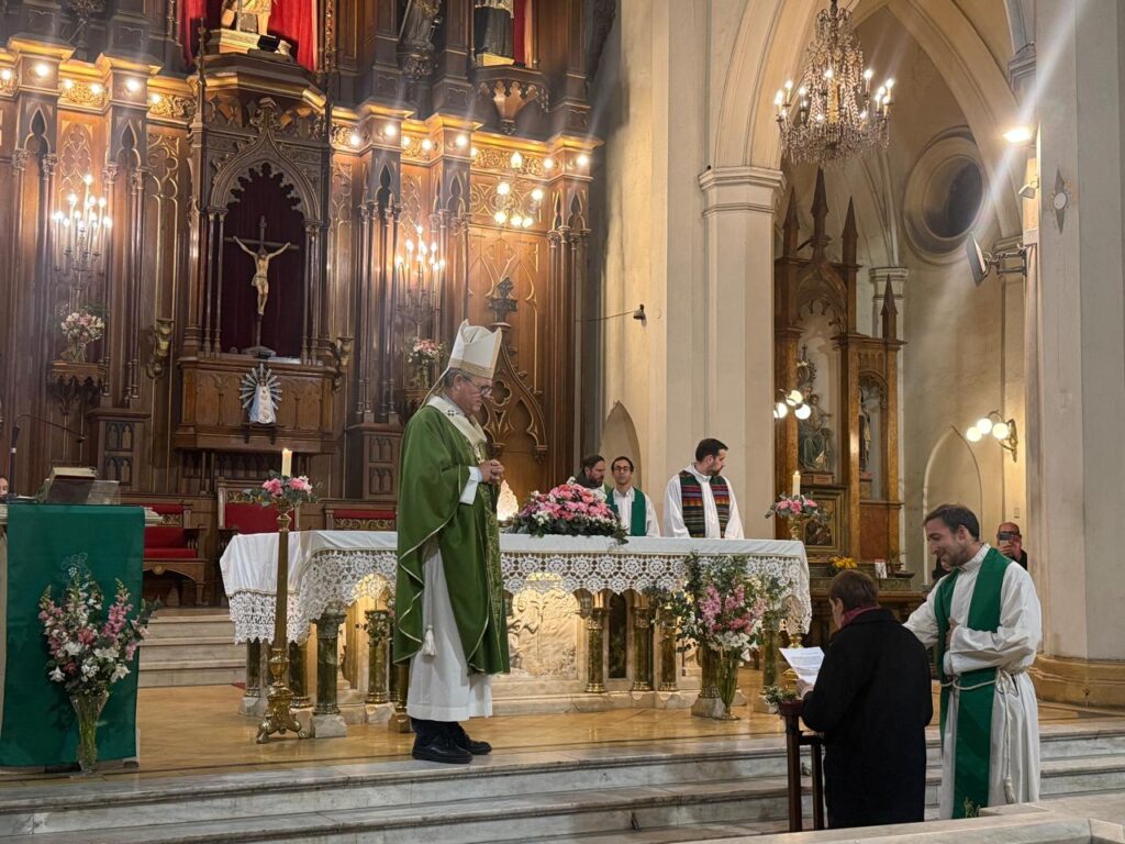 Santa Misa con la comunidad de San Cristóbal.