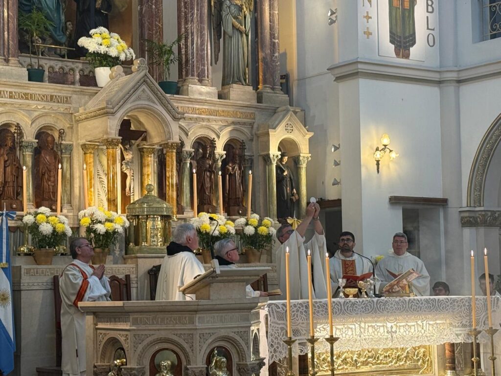 Inicio pastoral de Fray Ricardo Corleto OAR y Santa Misa en Ntra Sra de la Consolación. 